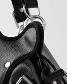 nori enomoto dimanche nuit 形が変わる2WAYショルダーバッグ。350mlペットボトル対応。取り外し可能なサイドハンドル。マグネット開閉。内側にポケット2つ。