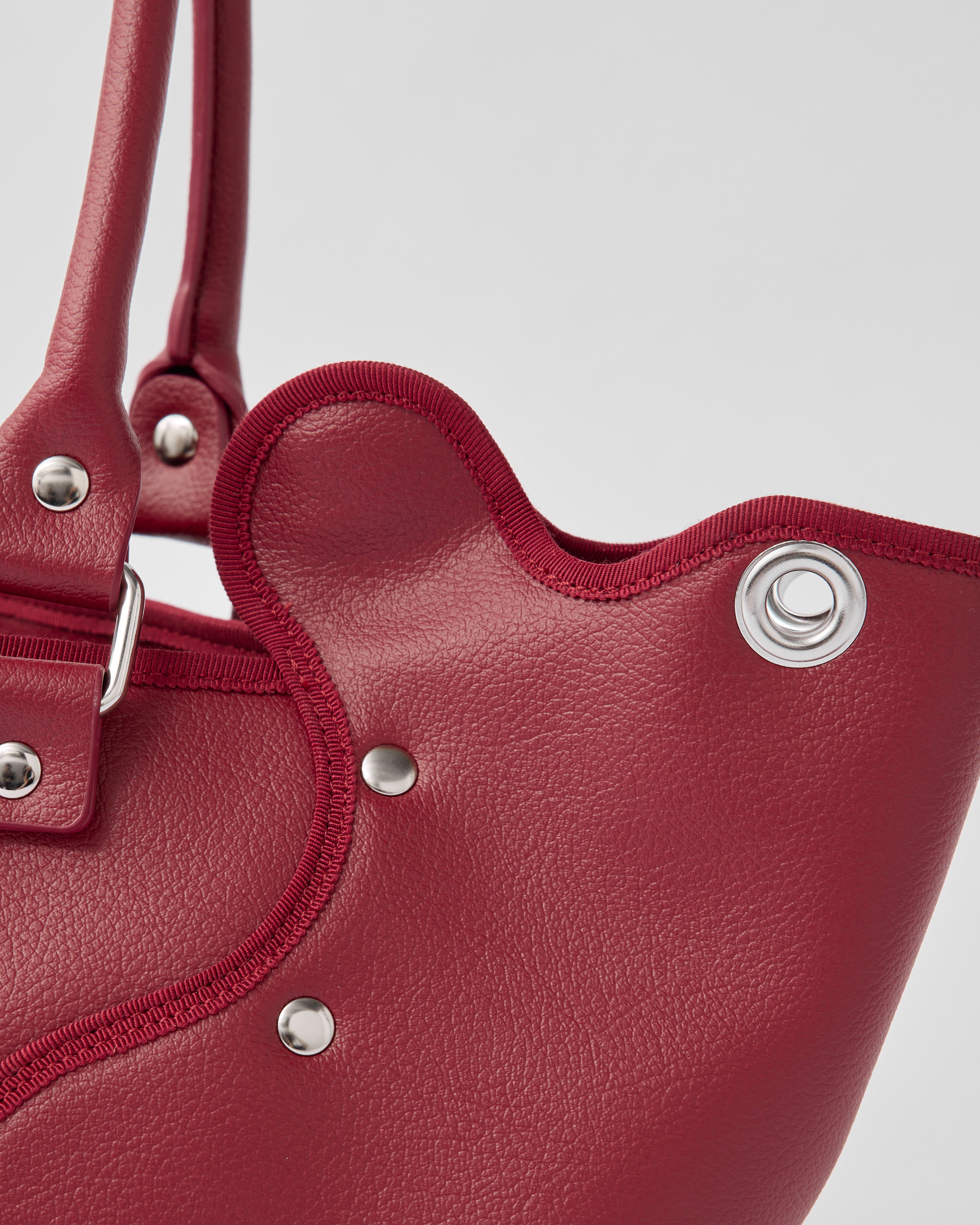 nori enomoto dimanche nuit 形が変わる2WAYショルダーバッグ。350mlペットボトル対応。取り外し可能なサイドハンドル。マグネット開閉。内側にポケット2つ。