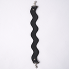 nori enomoto jeudi soir petit 軽量コンパクトなショルダーバッグ。クロスボディ対応のチェーン付きで旅行やお出かけに最適。内ポケット付き。チャームが付けられるDカンあり。ショルダーベルトは取り外し可能。