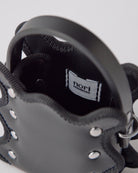 nori enomoto mardi matin pom 人気モデルmardi matinをミニチュア化したマイクロサイズの2WAYレザーバッグ。イヤホンやリップの収納も可能。付属のチェーンでクロスボディにも対応。