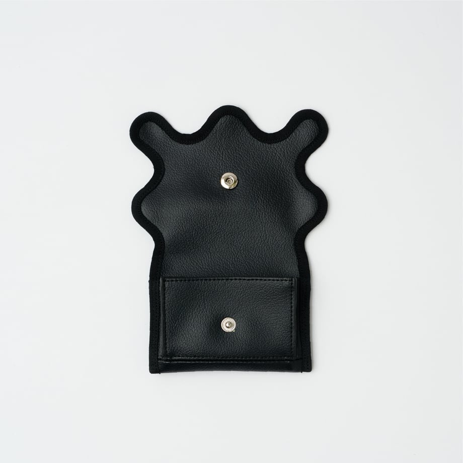 nori enomoto wave mini 定期や名刺、コインなどをすっきり収納できる多機能パスケース。日常使いに活躍し、ギフトにも最適なユニセックスデザイン。