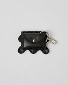 nori enomoto wave purse 2つのポケットとカラビナ付きの多機能パスケース。ギフトに最適なコンパクトなデザイン。ユニセックスでミニ財布としても活躍。