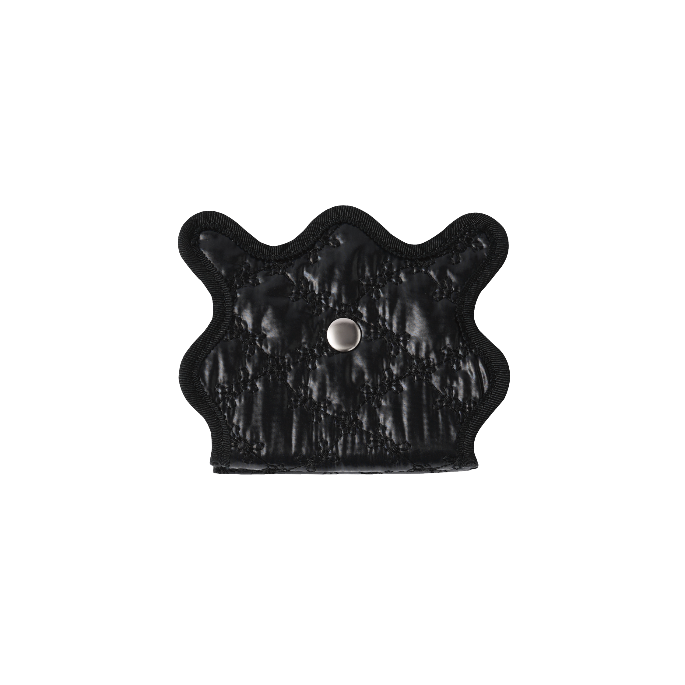 nori enomoto wave trifold wallet 表面にエンボスロゴを施した本革製の三つ折り財布。小銭入れ、紙幣ポケット、カードスリットを備えた実用的なレザーウォレット。