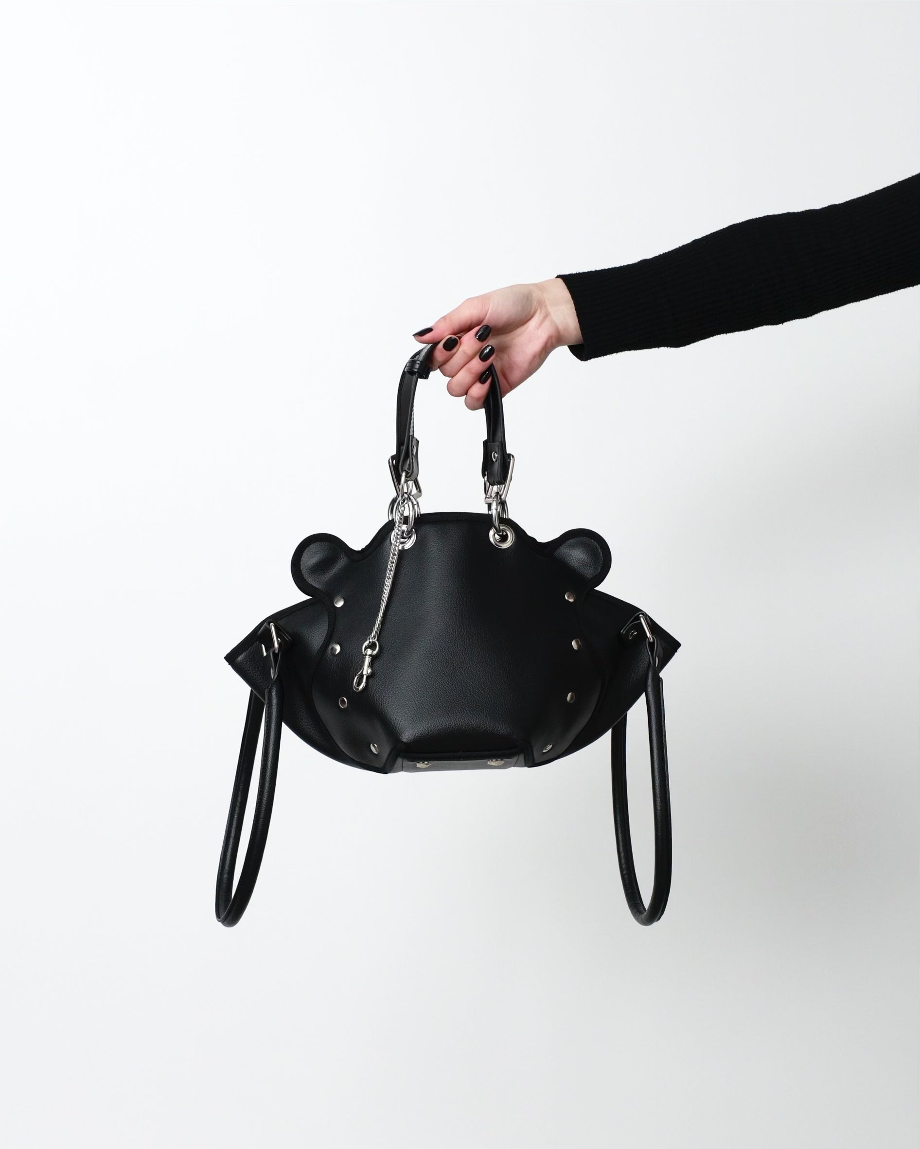 nori enomoto dimanche nuit 形が変わる2WAYショルダーバッグ。350mlペットボトル対応。取り外し可能なサイドハンドル。マグネット開閉。内側にポケット2つ。