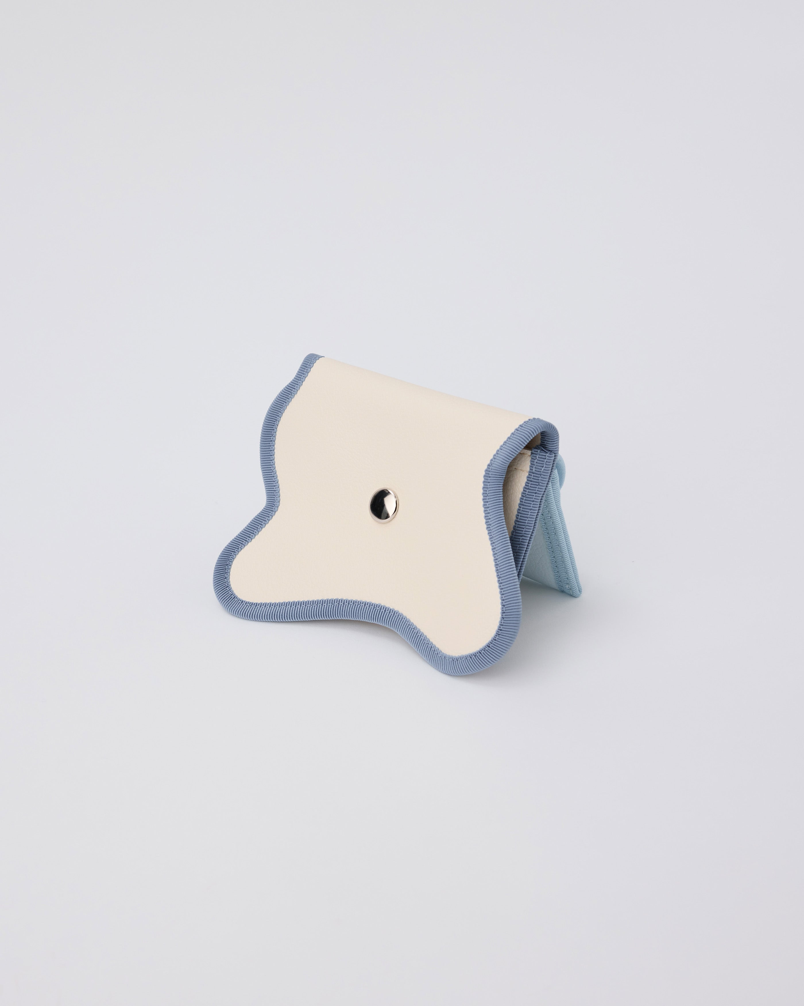 broken wave purse V / ivory × white blue – nori enomoto