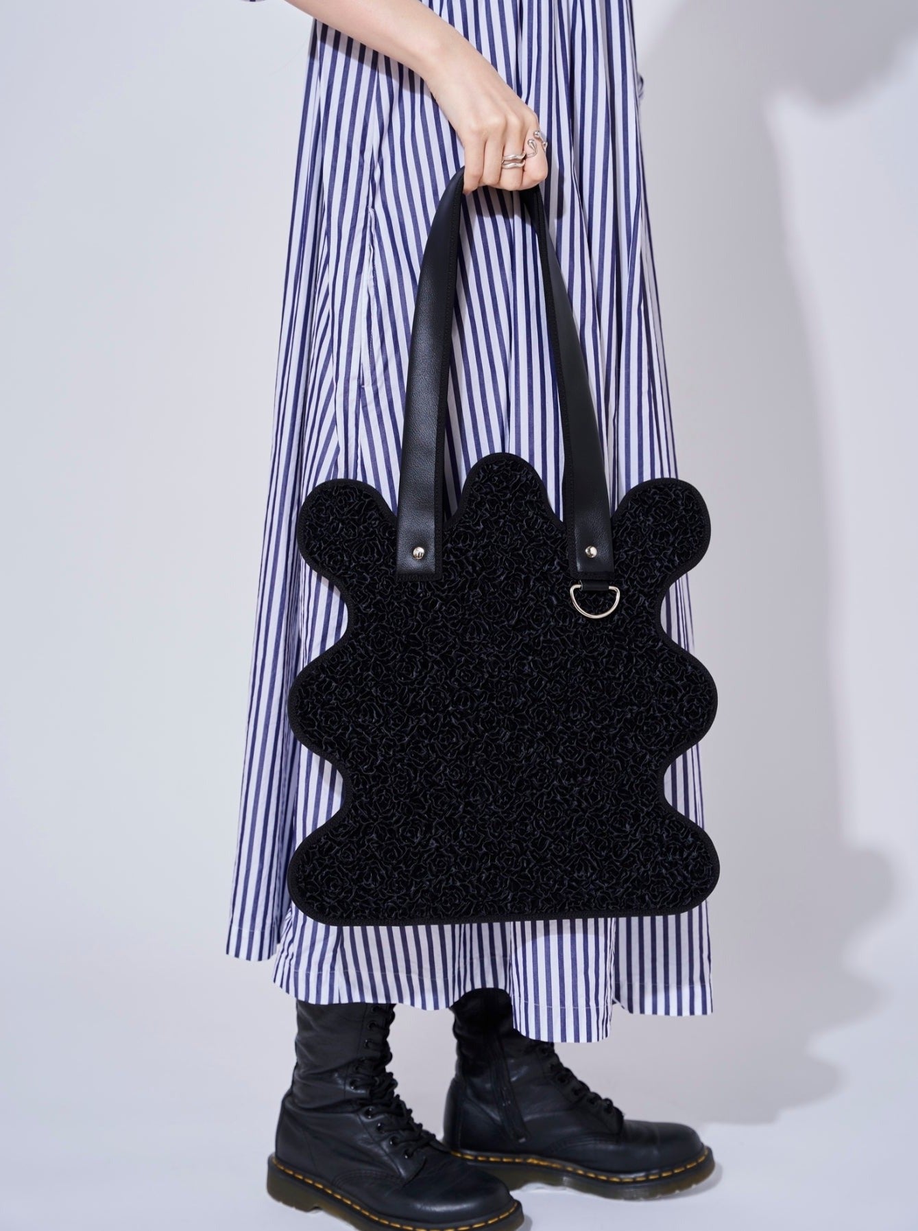 wave tote bag / black shirring velours