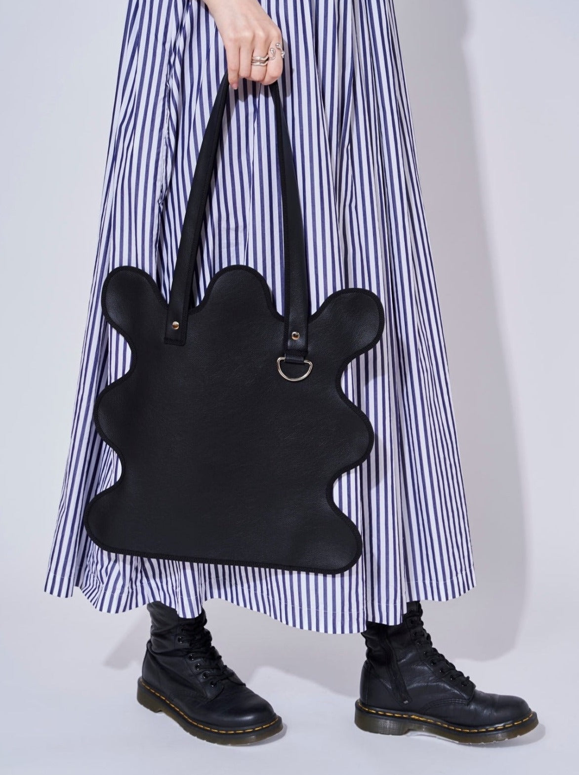 wave tote bag / black leather