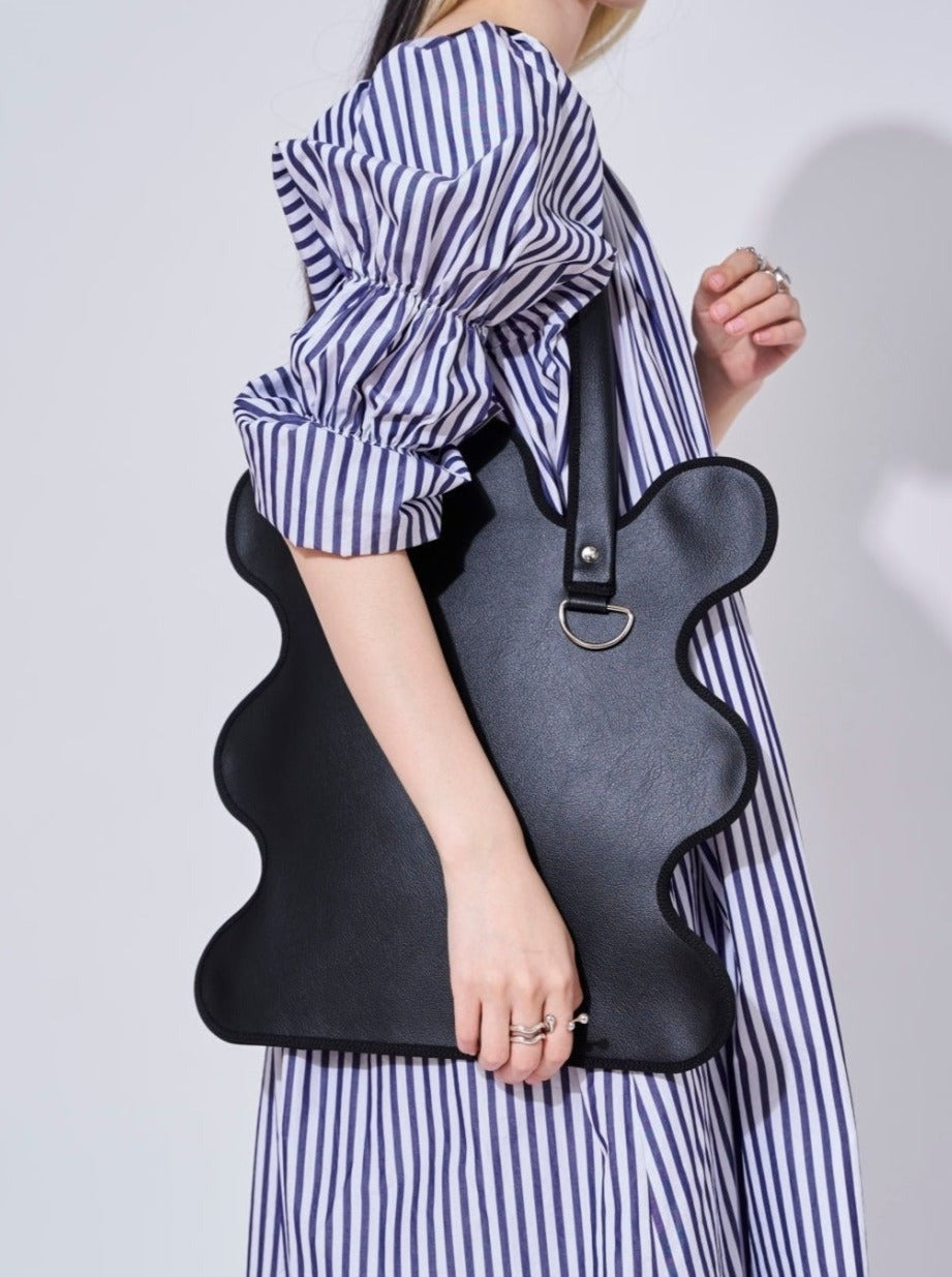 wave tote bag / black leather – nori enomoto