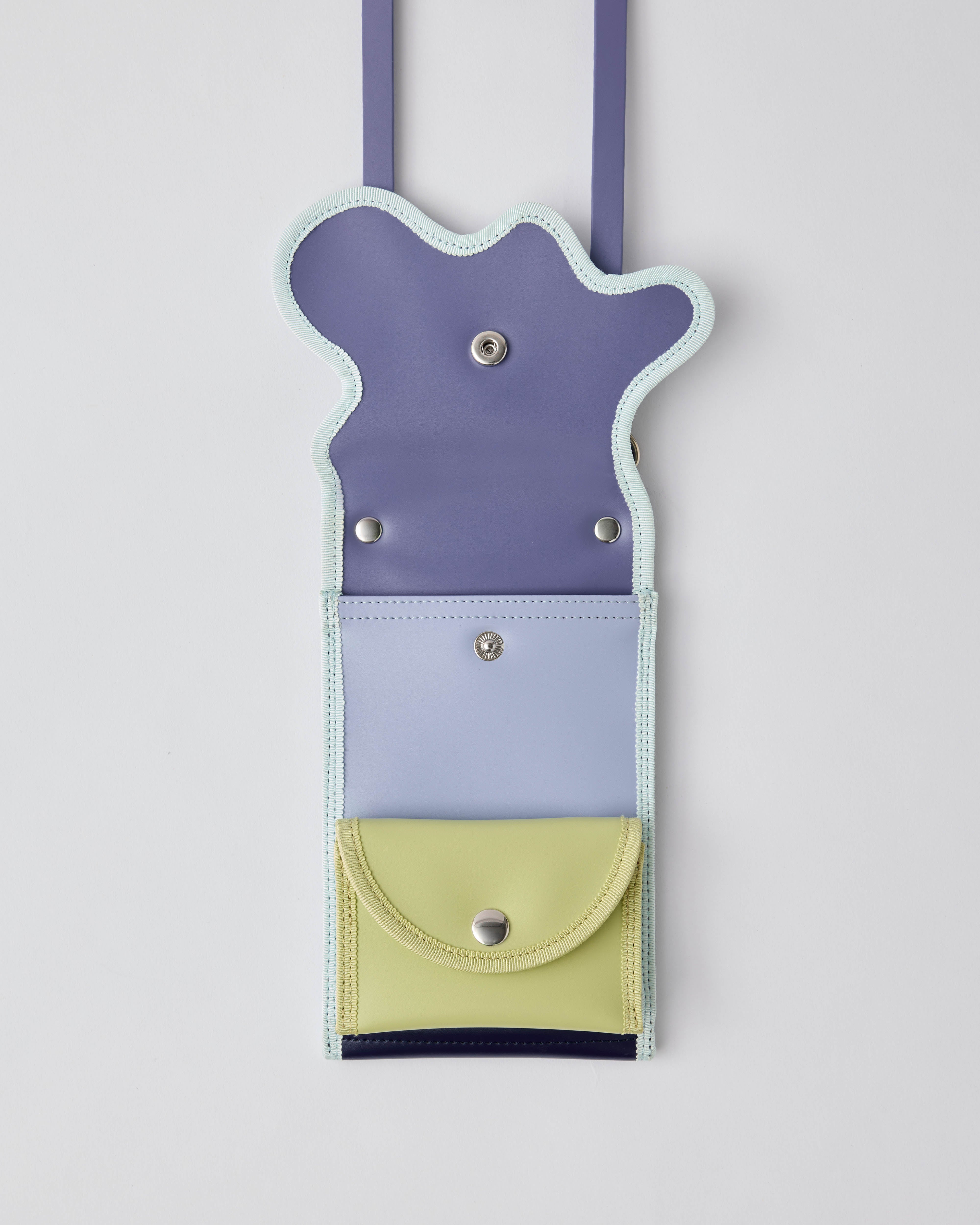 wave phone holder – nori enomoto