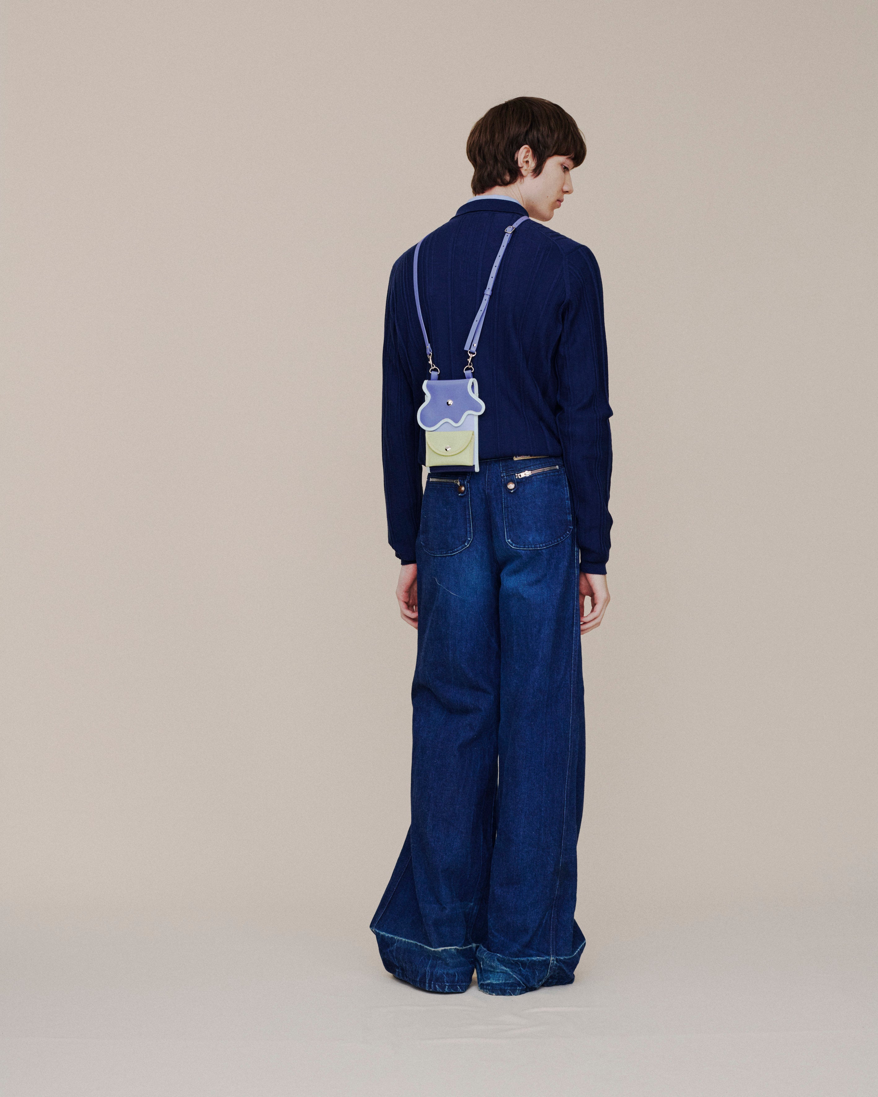 wave phone pocket / black – nori enomoto
