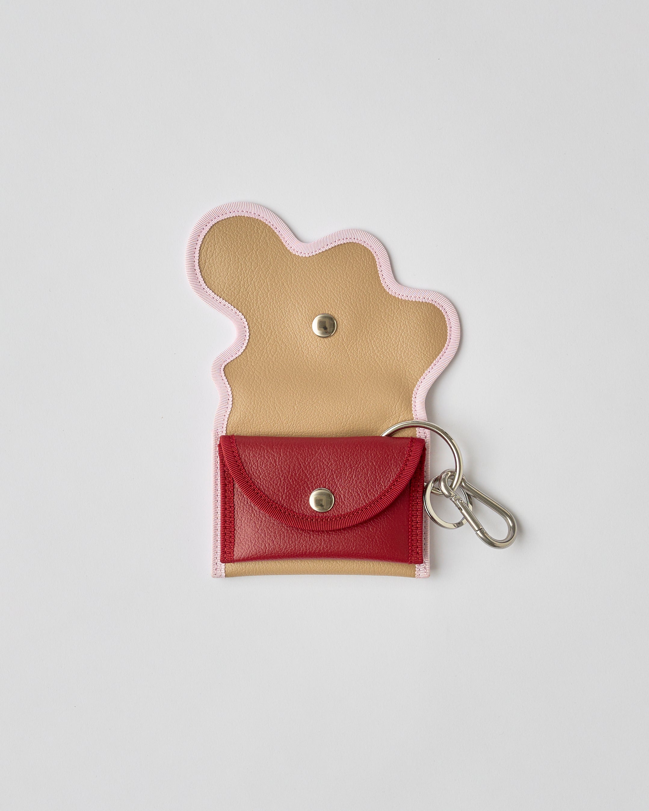 nori enomoto　wave purse　2つのポケットとカラビナ付きの多機能パスケース。ギフトに最適なコンパクトなデザイン。ユニセックスでミニ財布としても活躍。