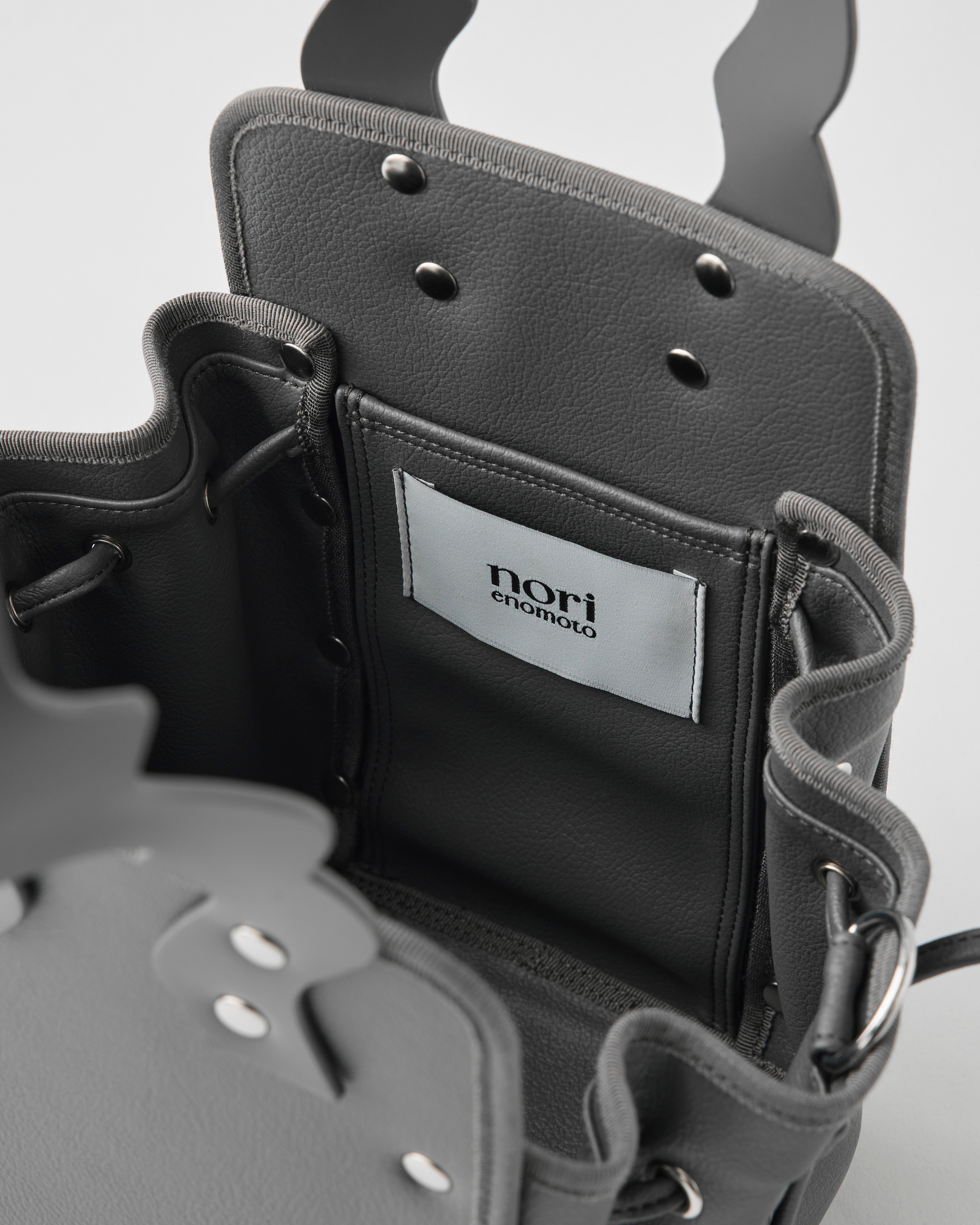 lundi nuit / olive – nori enomoto