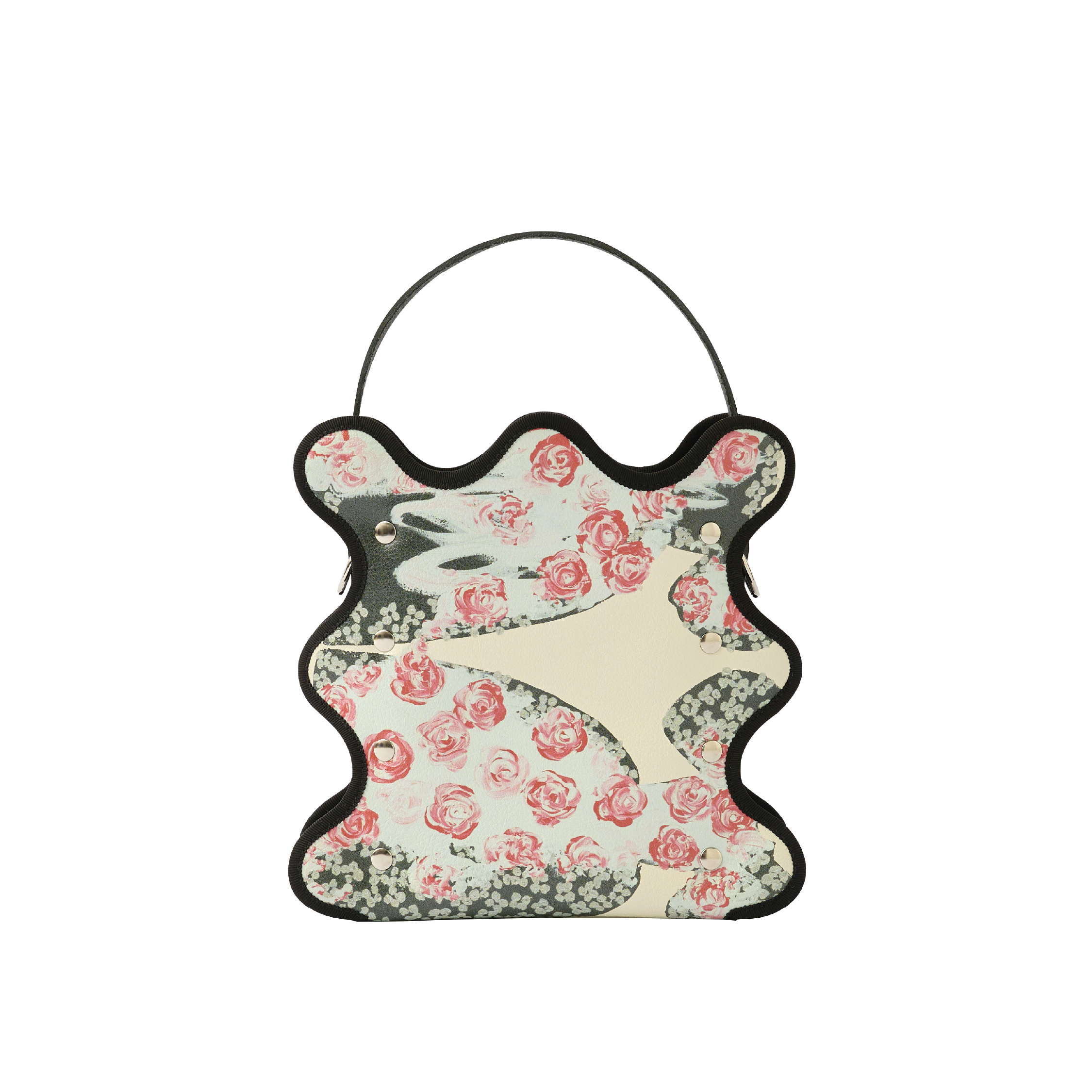 nori enomoto　mardi matin　チェーンストラップ付きのバケット型バッグ。350mlペットボトルが収まるマチあり。Dカン付きでチャームの取り付けも可能。和装や結婚式、フォーマルシーンにも対応。