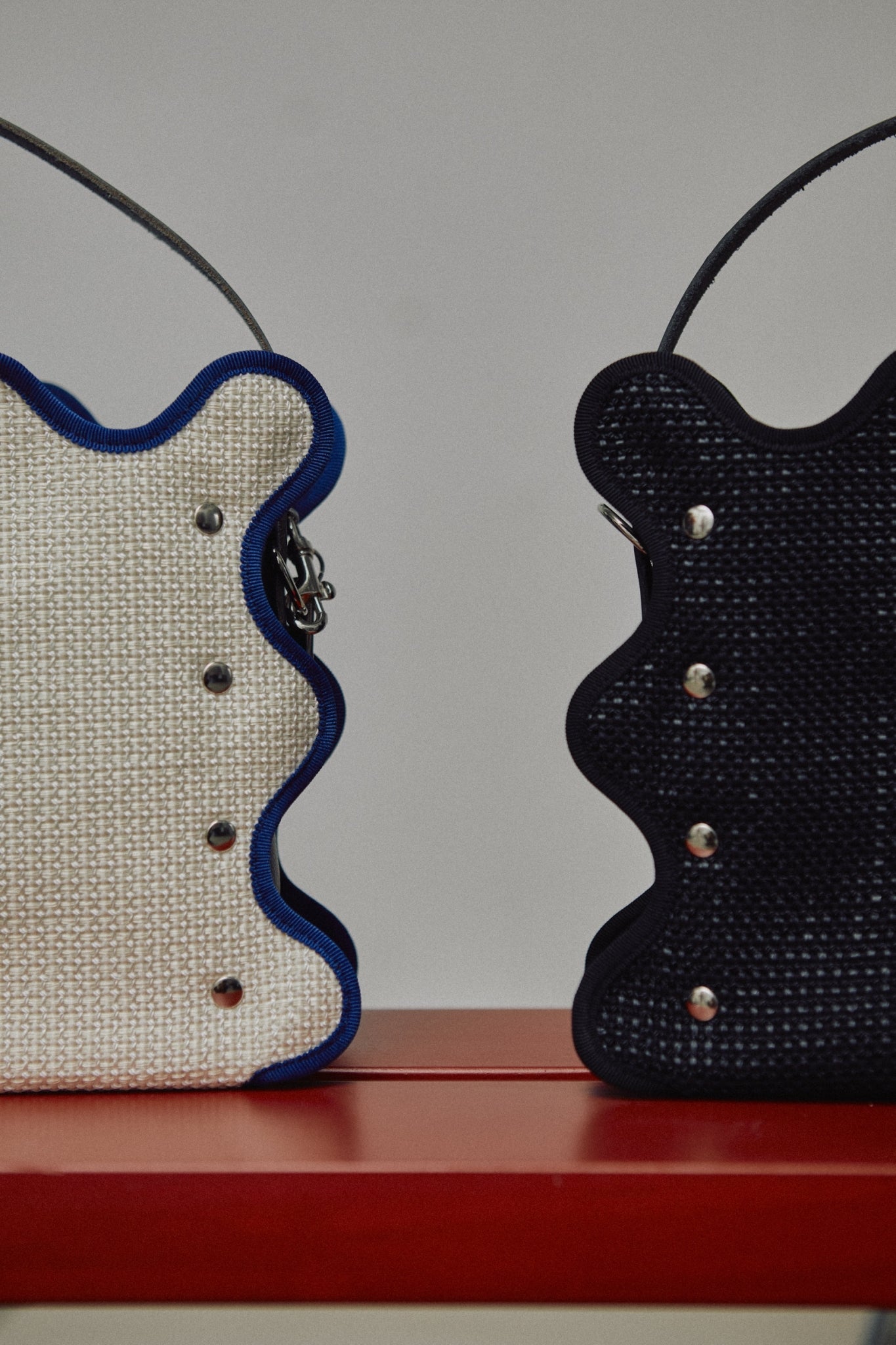 【匿名配送】wave iphone folder rattan ノリエノモト 匿名配送】wave iphone folder rattan ノリエノモト - メルカリ