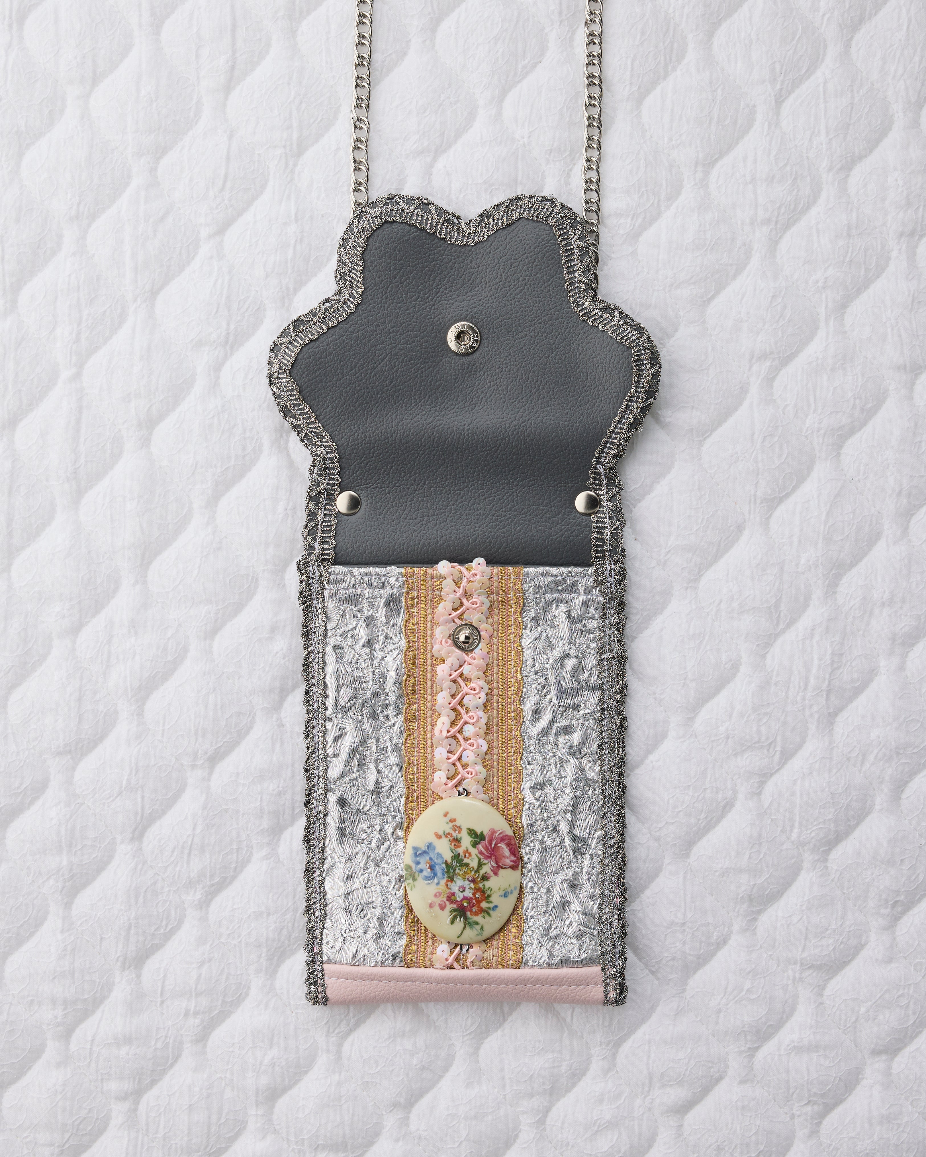 ノリエノモト paris special twinkle wave phone holder パリスペ 限定 スマホショルダー 前後ポケット付き ヴィンテージリボン