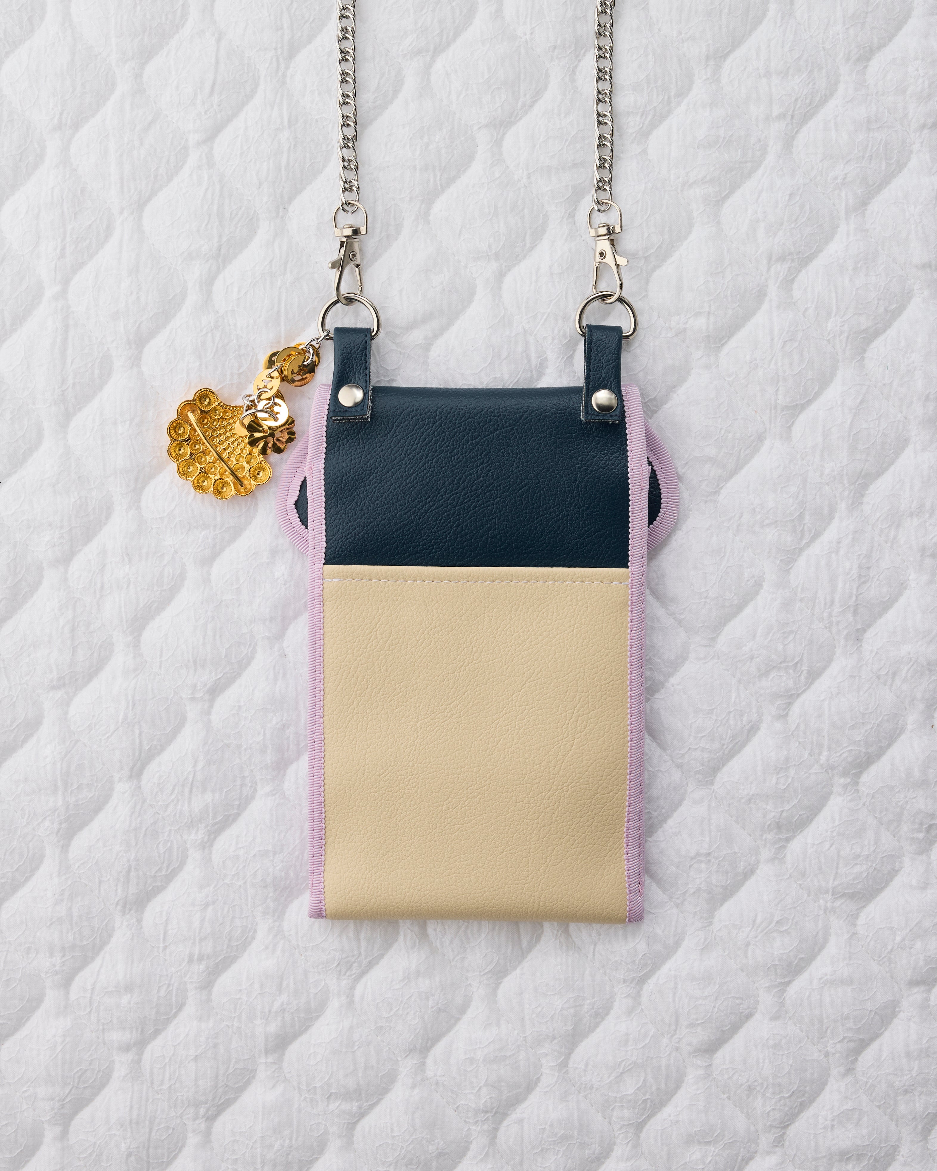 ノリエノモト paris special twinkle wave phone holder パリスペ 限定 スマホショルダー 前後ポケット付き ヴィンテージリボン