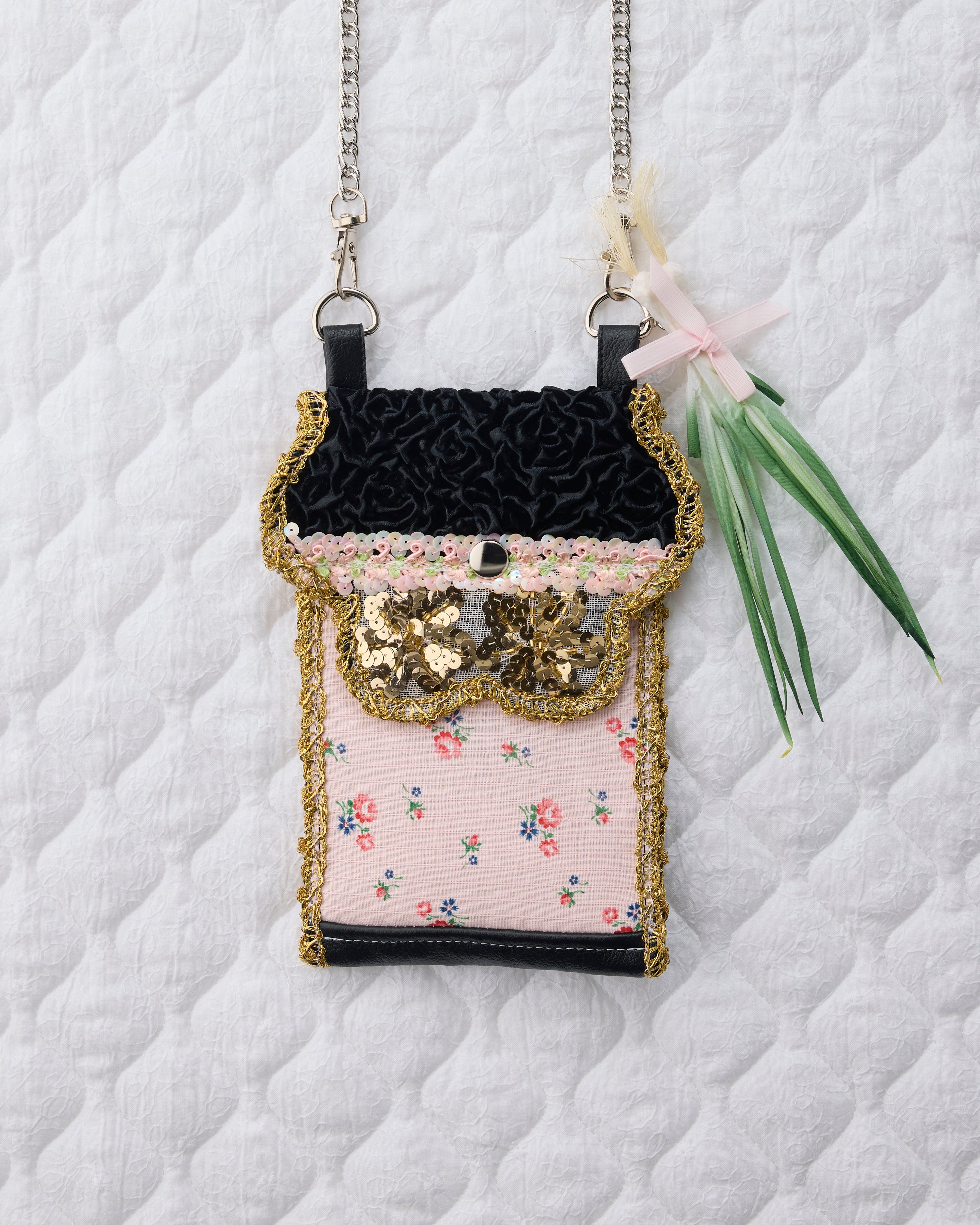 ノリエノモト paris special twinkle wave phone holder パリスペ 限定 スマホショルダー 前後ポケット付き ヴィンテージリボン