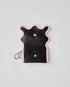 nori enomoto　wave purse　2つのポケットとカラビナ付きの多機能パスケース。ギフトに最適なコンパクトなデザイン。ユニセックスでミニ財布としても活躍。