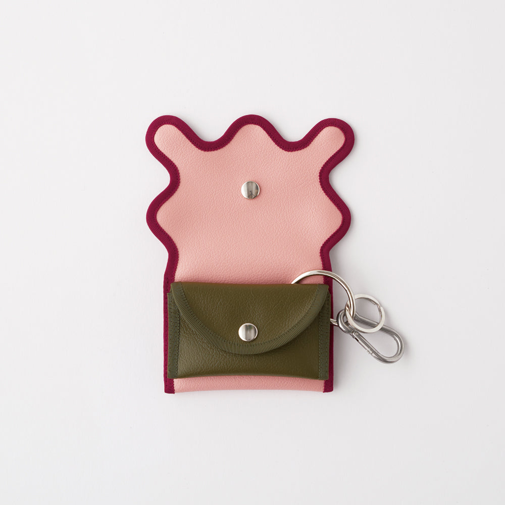 nori enomoto　wave purse　2つのポケットとカラビナ付きの多機能パスケース。ギフトに最適なコンパクトなデザイン。ユニセックスでミニ財布としても活躍。